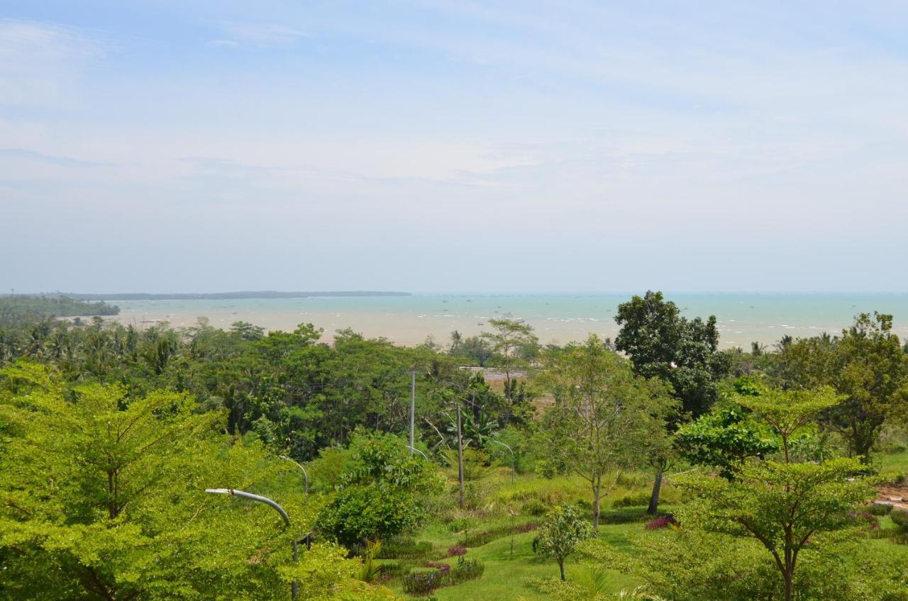 Asoka Resort Banten Tanjung Lesung Exterior foto